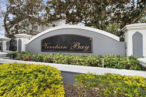1009 BELLA VISTA DR NE — home for sale