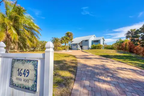 1649 MANOR RD — home for sale